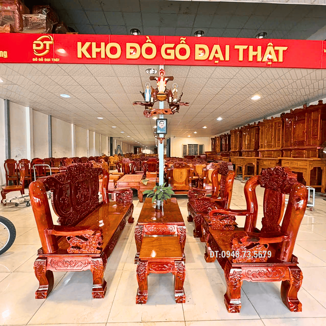 BỘ GHẾ SALON PHÒNG KHÁCH CỘT 12 CHẠM NGHÊ PHƯỢNG GỖ TRÀM - SLT4